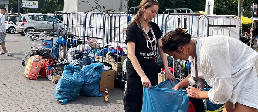 Kleiderspenden sammeln, Flohmarkt Nowkölln